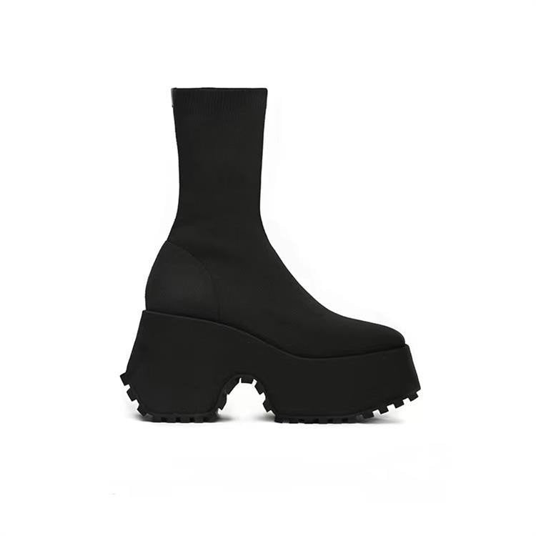 Graceful Orthopedic Boots for Modern Look