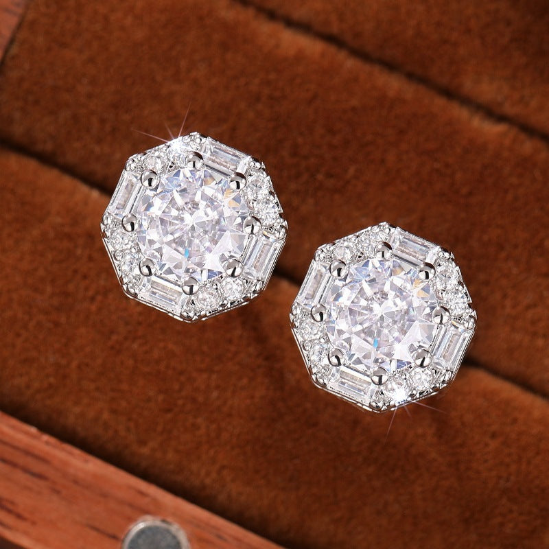Charming Earring for Any Occasion
