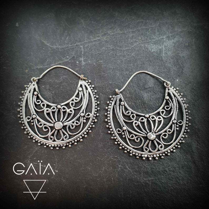 Vintage Handmade Earring