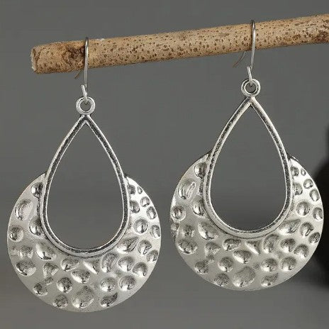 Stunning Earring for Daily Wear
