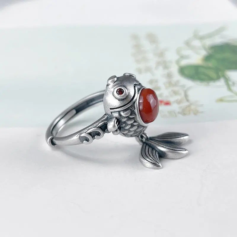 Charming Silver Ring for Any Occasion