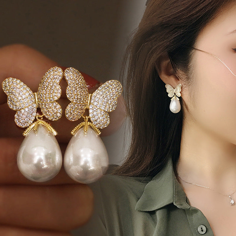 Stunning Pearl Earring for Daily Wear