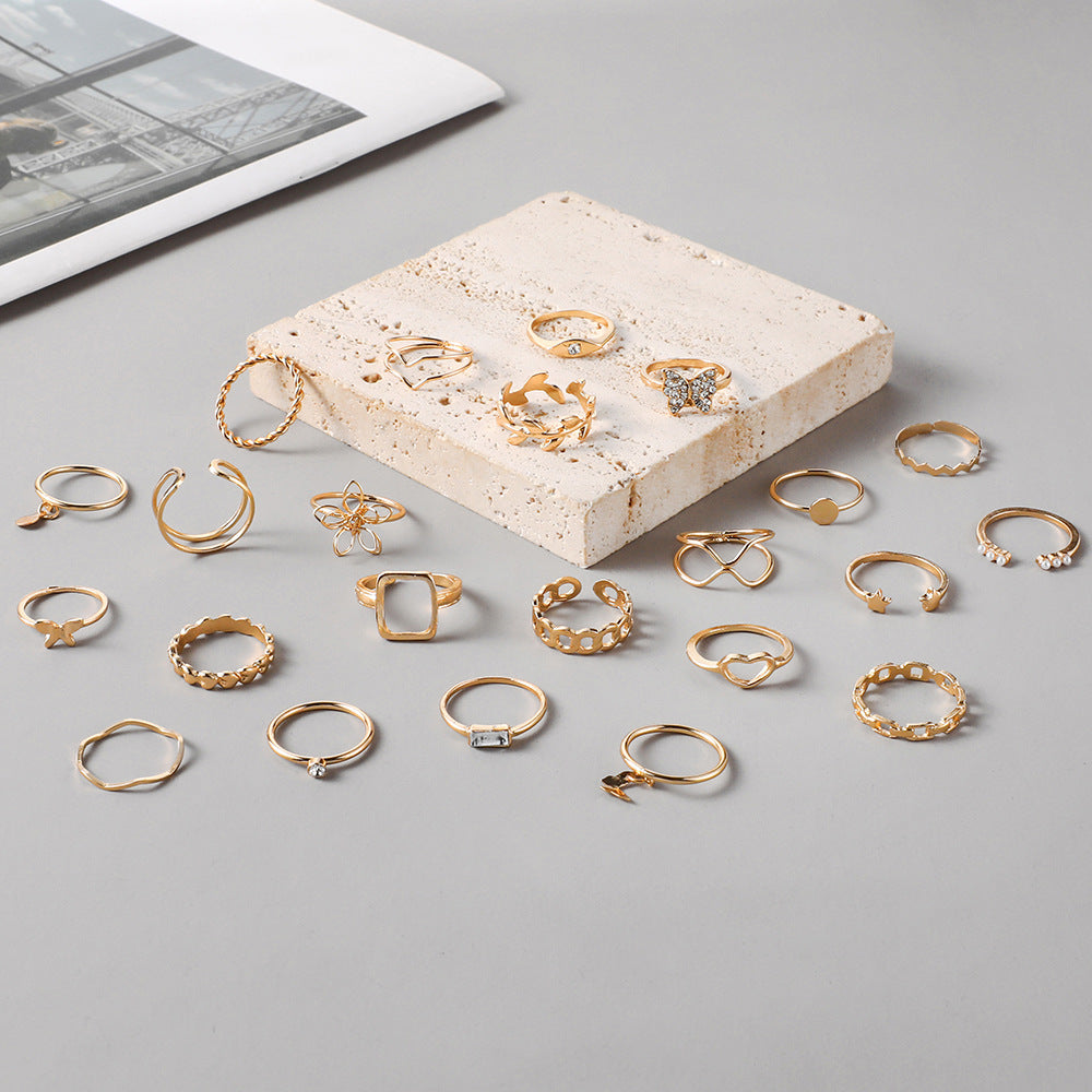 Romantic Chain for Special Moments