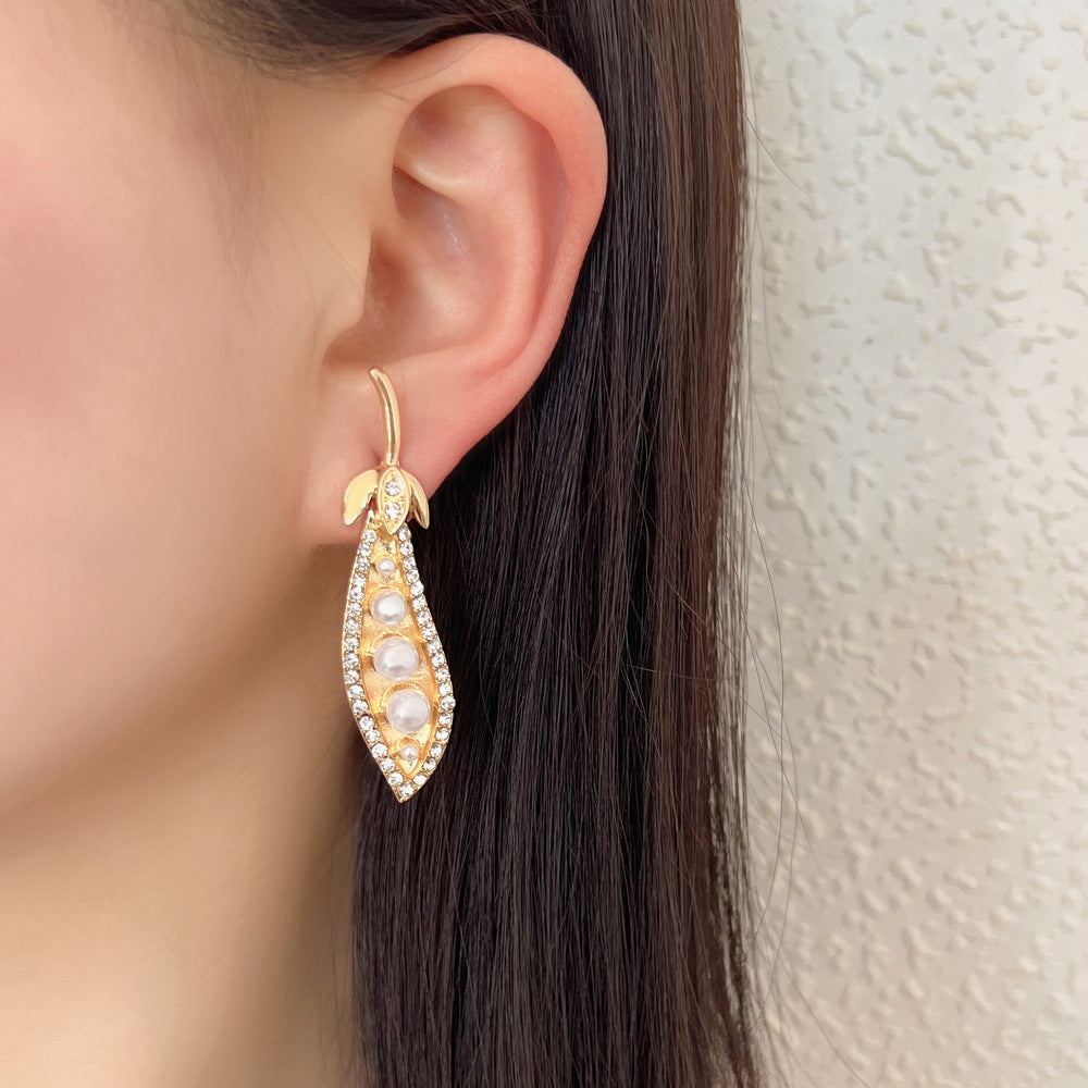 Classic Earring with Timeless Appeal