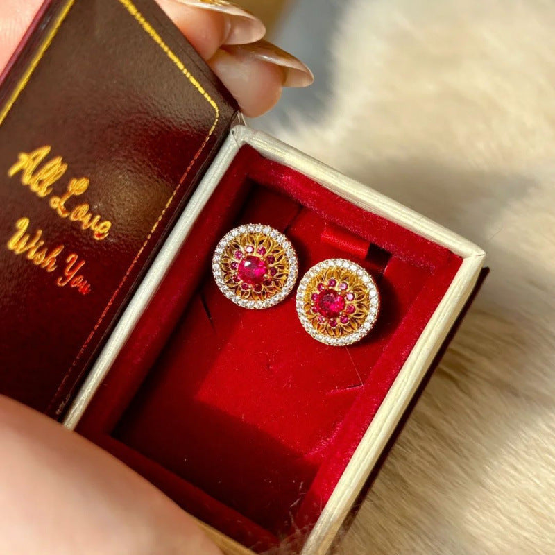 Charming Piece for Any Occasion