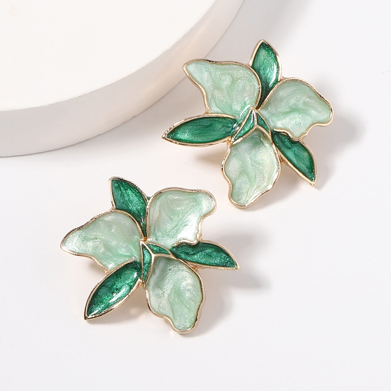 Classic Earring with Timeless Appeal