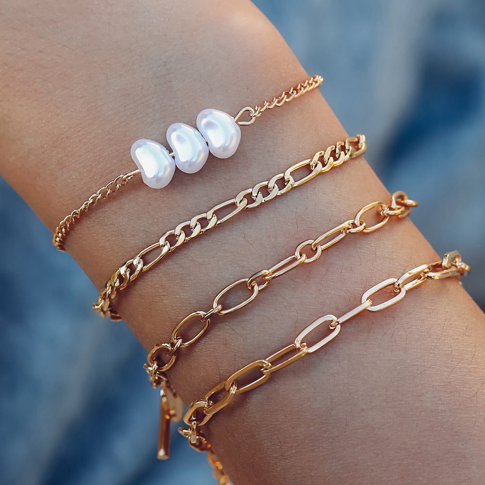 Classic Pearl Bracelet with Timeless Appeal