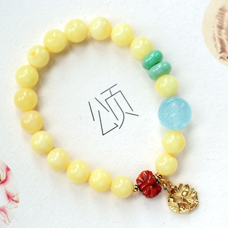 Romantic Gold Bracelet for Special Moments