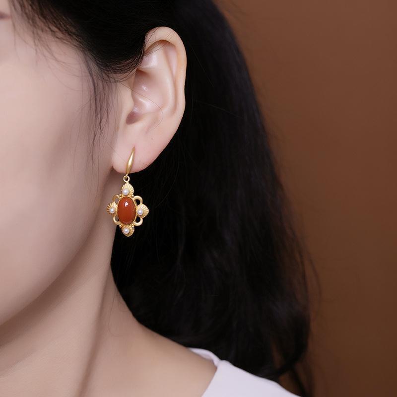 Beautiful Silver Earring with Unique Style