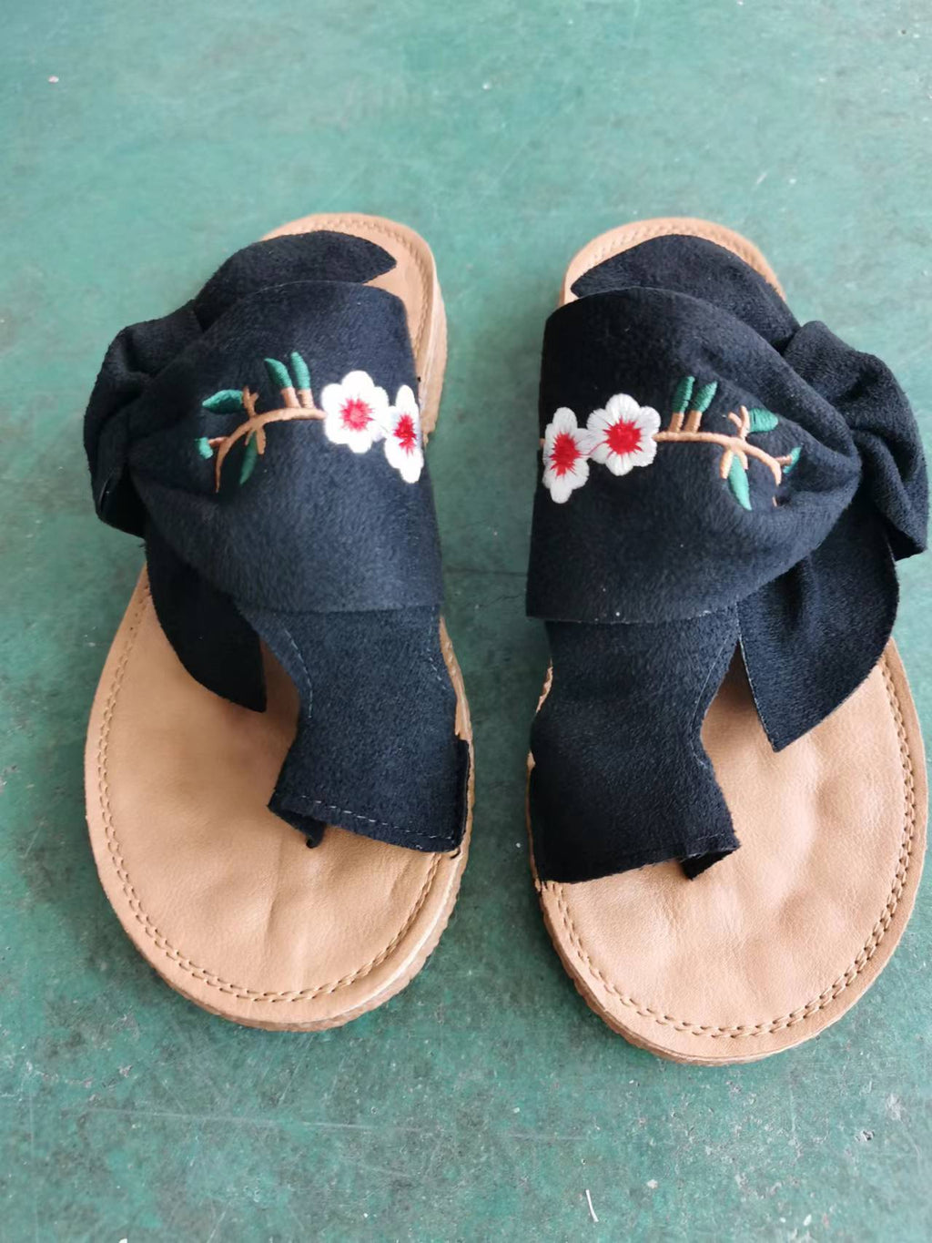 Chic Orthopedic Shoes with Unique Design