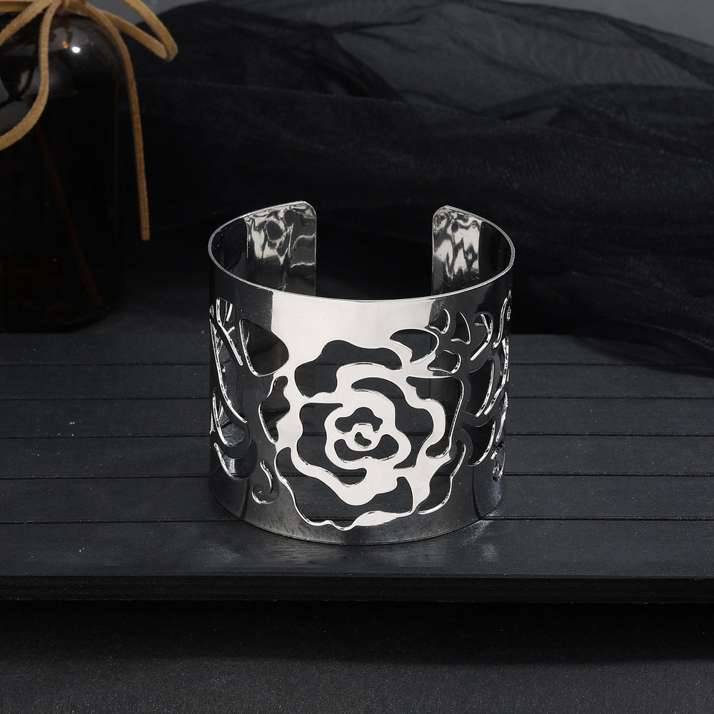 Beautiful Bracelet with Unique Style