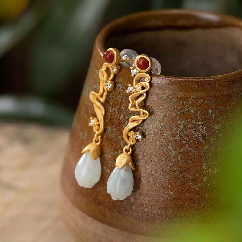 Classic Silver Earring with Timeless Appeal