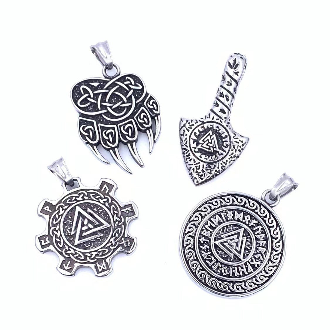 Stunning Pendant for Daily Wear