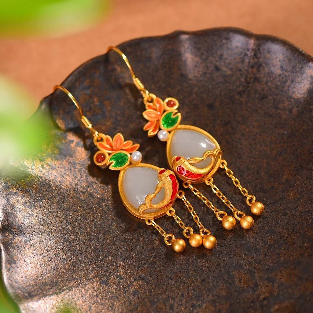 Elegant Silver Earring for Every Occasion