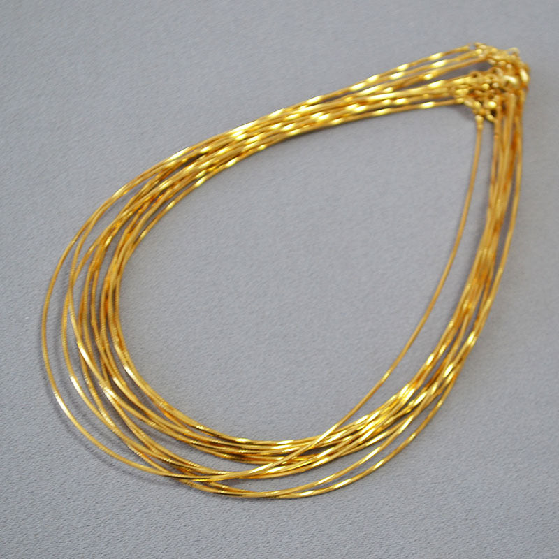 Stunning Gold Necklace for Daily Wear
