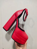 Chic Orthopedic Sandals with Unique Design