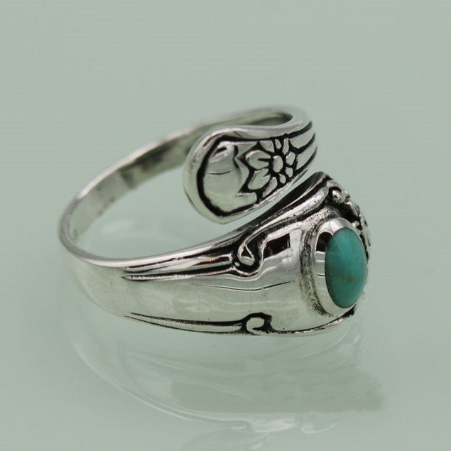Classic Ring with Timeless Appeal