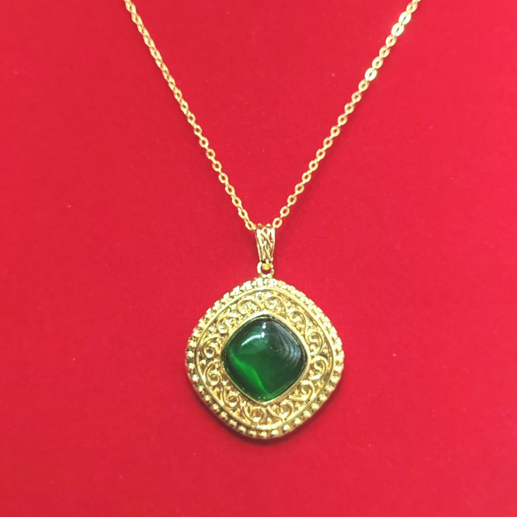 Stunning Necklace for Daily Wear