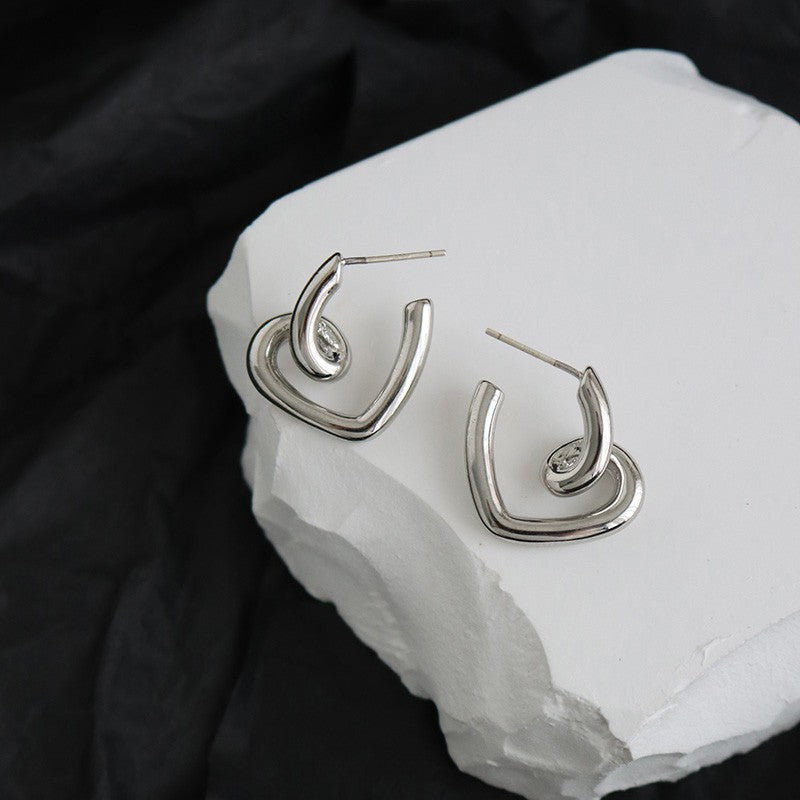 Charming Earring for Any Occasion
