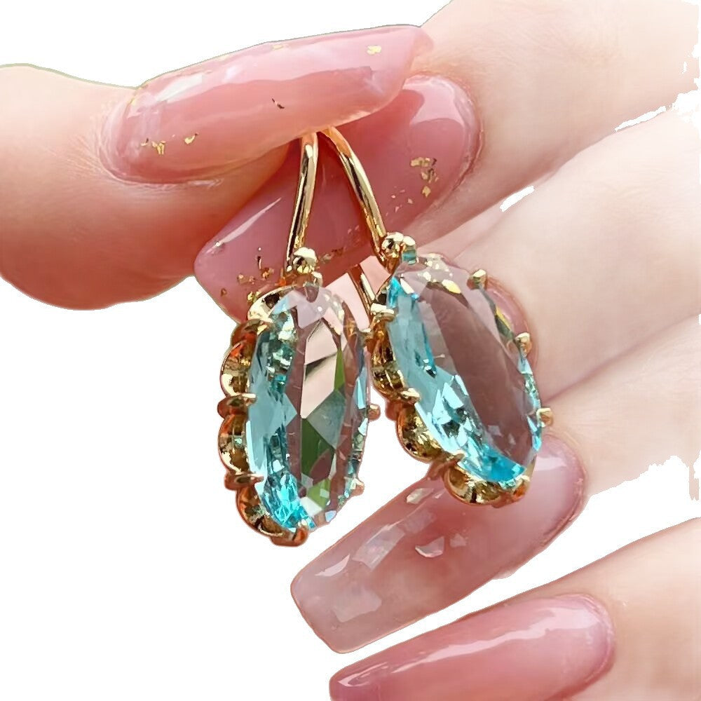Romantic Earring for Special Moments