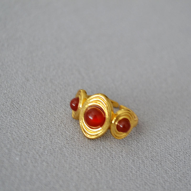 Romantic Gold Ring for Special Moments