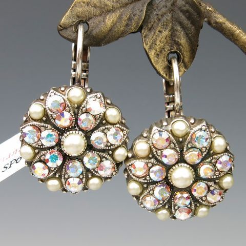 Stunning Earring for Daily Wear