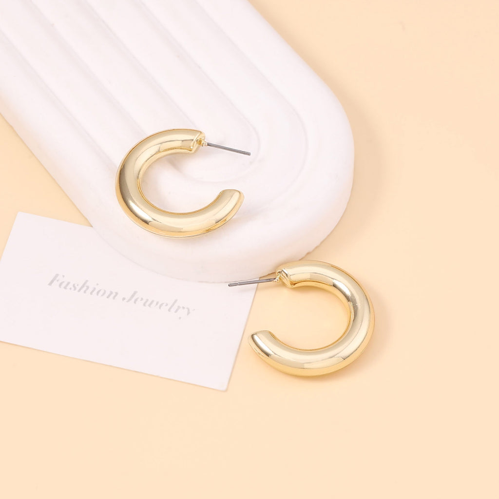 Classic Earring with Timeless Appeal