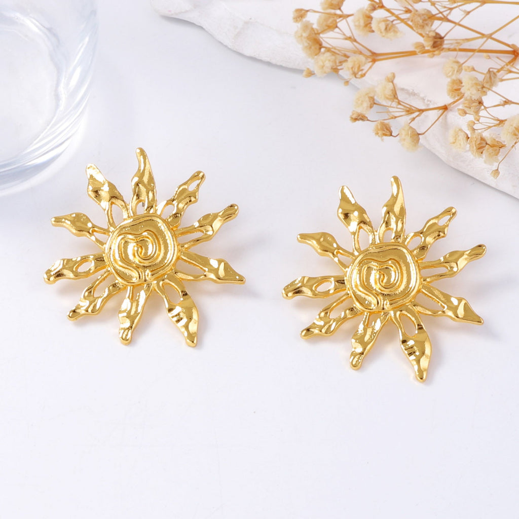 Classic Earring with Timeless Appeal