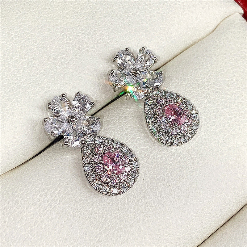 Charming Earring for Any Occasion