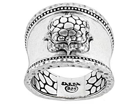 Romantic Silver Ring for Special Moments