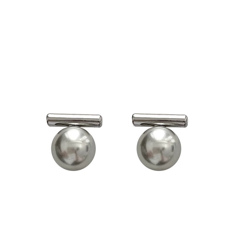 Stunning Pearl Earring for Daily Wear