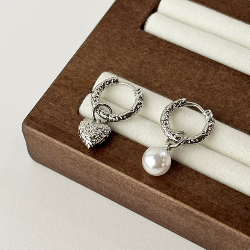 Classic Pearl Earring with Timeless Appeal