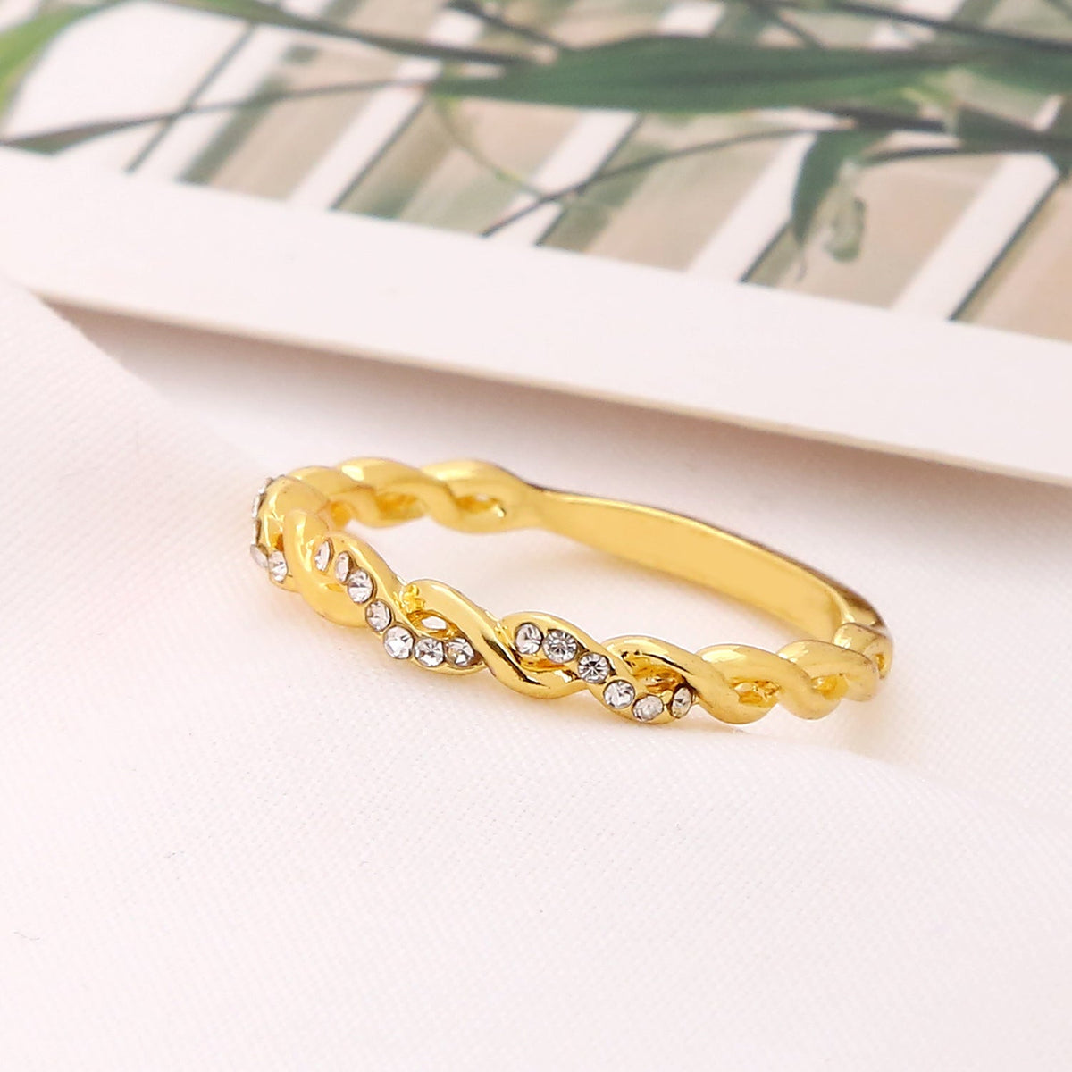 Stunning Gold Ring for Daily Wear