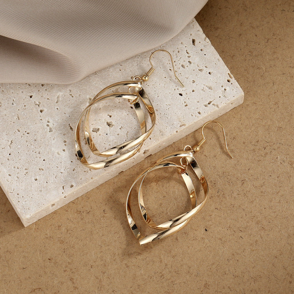 Charming Earring for Any Occasion