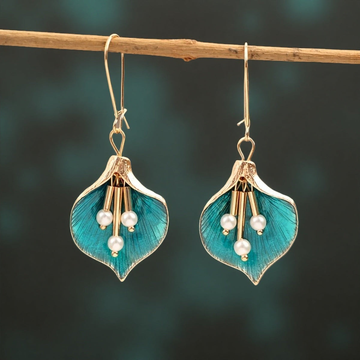 Romantic Pearl Earring for Special Moments