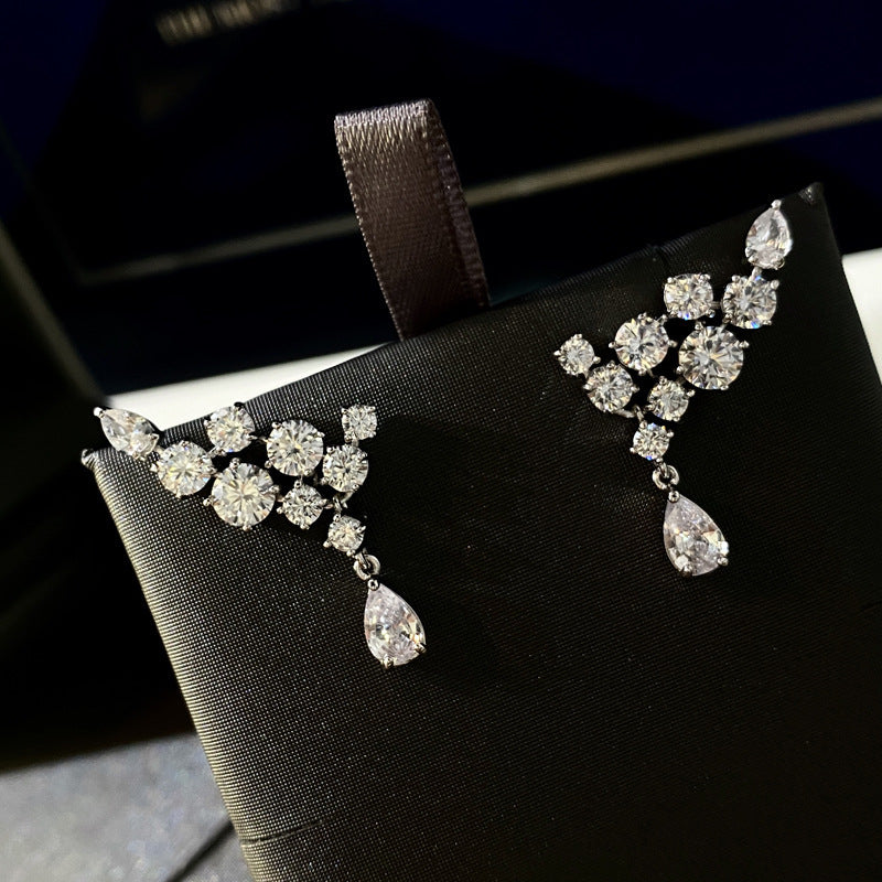 Stunning Gold Earring for Daily Wear