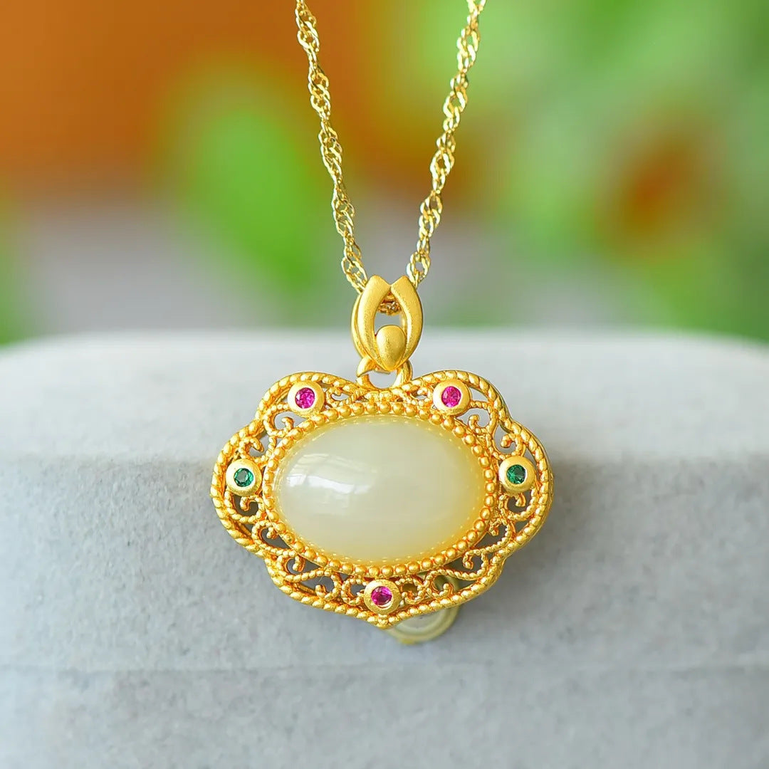 Romantic Gold Necklace for Special Moments
