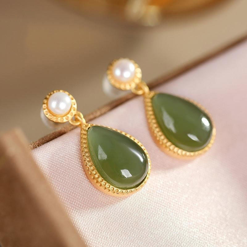 Beautiful Gold Earring with Unique Style