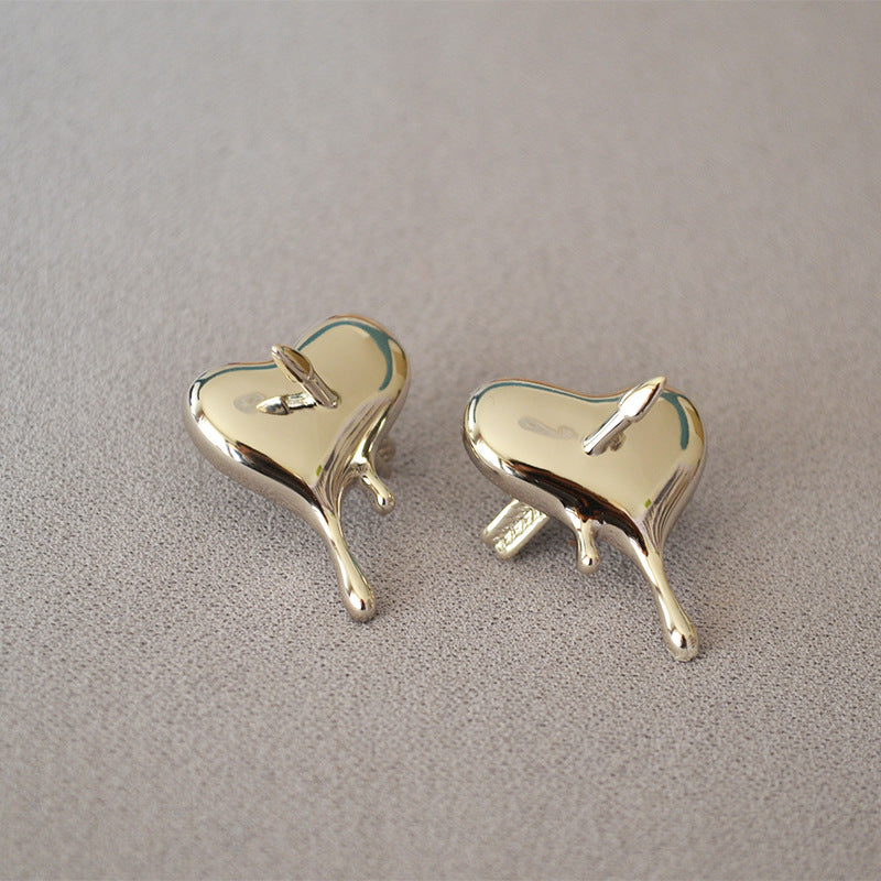 Elegant Silver Earring for Every Occasion