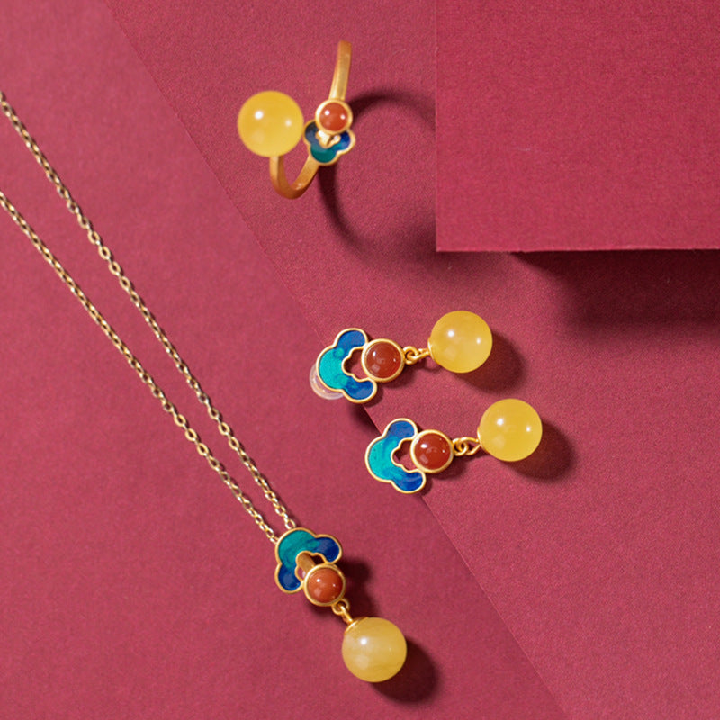 Stunning Gold Set for Daily Wear