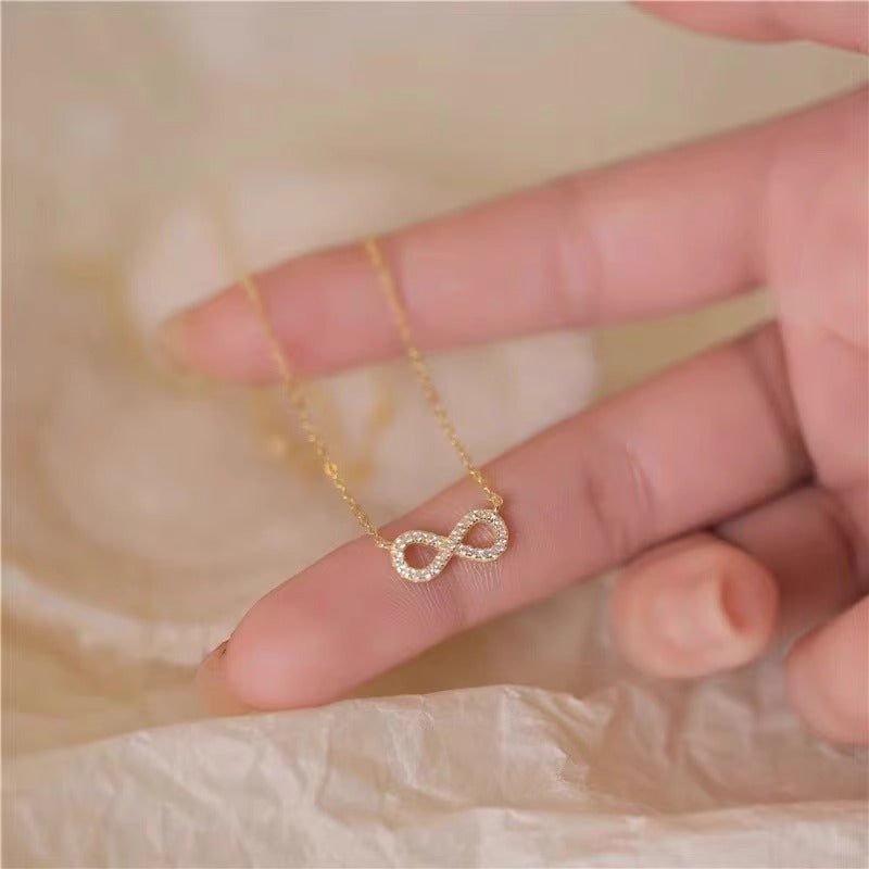 Stunning Necklace for Daily Wear