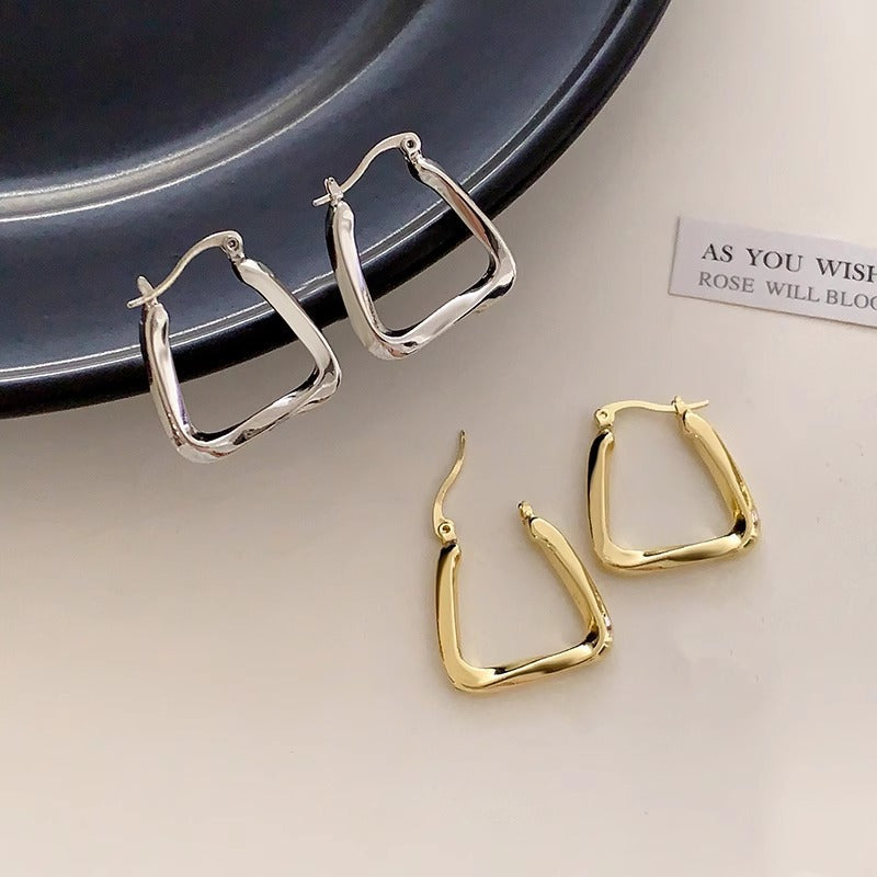 Stunning Earring for Daily Wear