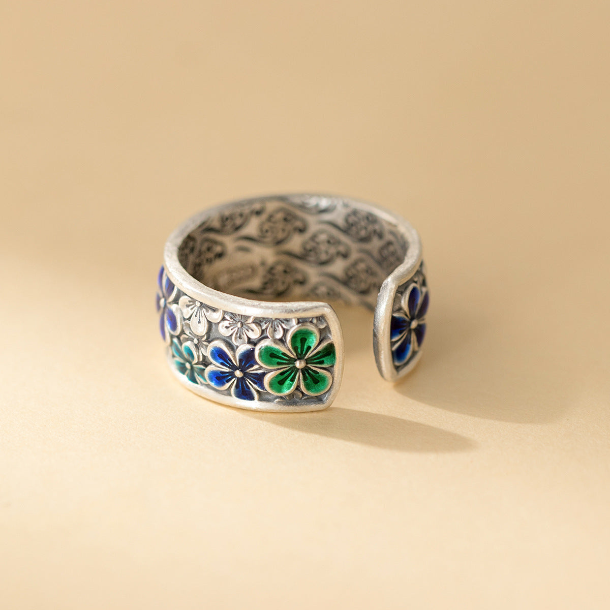 Beautiful Ring with Unique Style