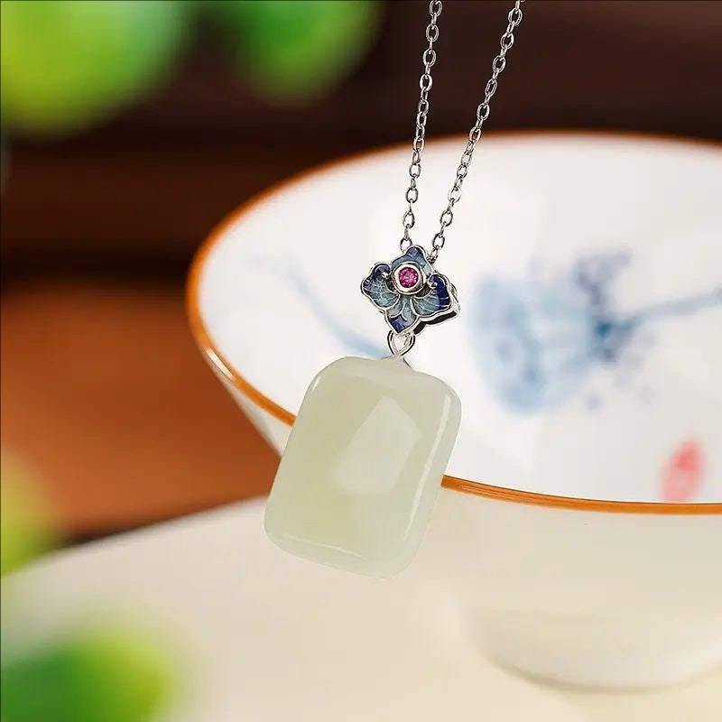 Romantic Silver Pendant for Special Moments