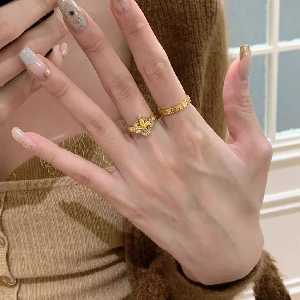 Charming Gold Ring for Any Occasion