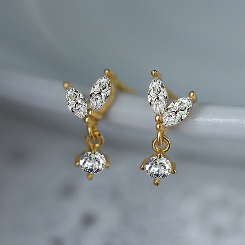 Romantic Earring for Special Moments
