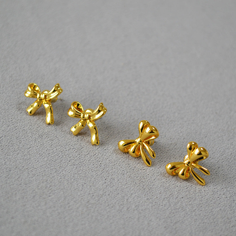 Beautiful Gold Earring with Unique Style