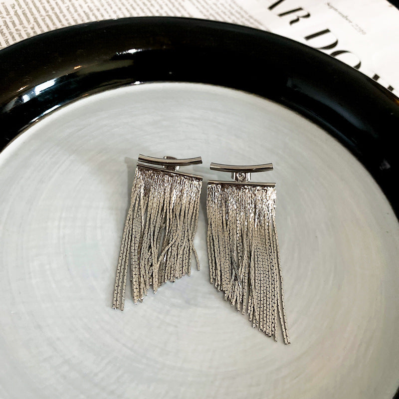 Elegant Silver Earring for Every Occasion