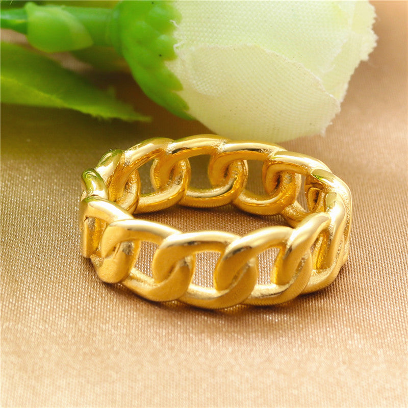 Classic Chain with Timeless Appeal
