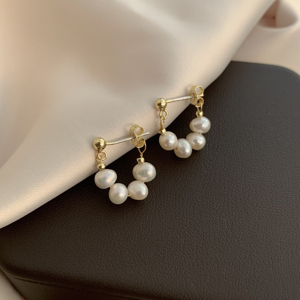 Classic Pearl Earring with Timeless Appeal